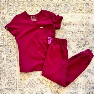 Figs Magenta Scrub Set
